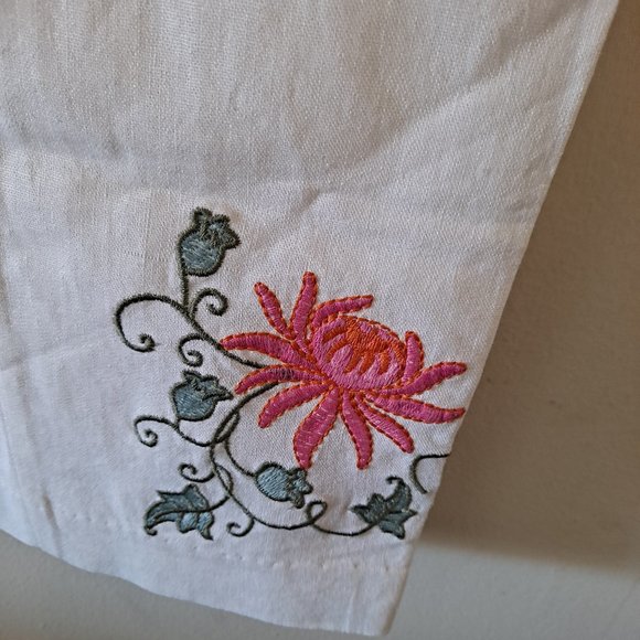 Chadwicks Ivory Linen Blend Cropped Capri Pant - Picture 3 of 7